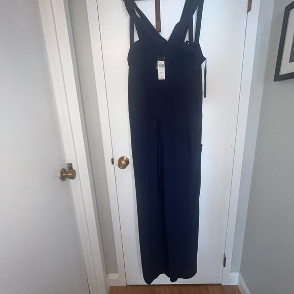 BCBG MAXARIA Calhoun Woman’s navy blue Haltertop Jumpsuit.Size Medium. NWT - Picture 2 of 16